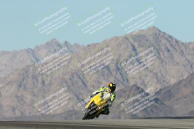 media/Dec-01-2025-Moto Forza (Mon) [[2daa91e15f]]/2-Intermediate Group/Session 4 Turn 9/